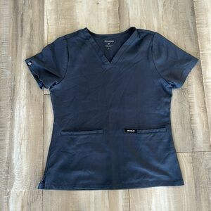 Medium Jaanuu scrub top